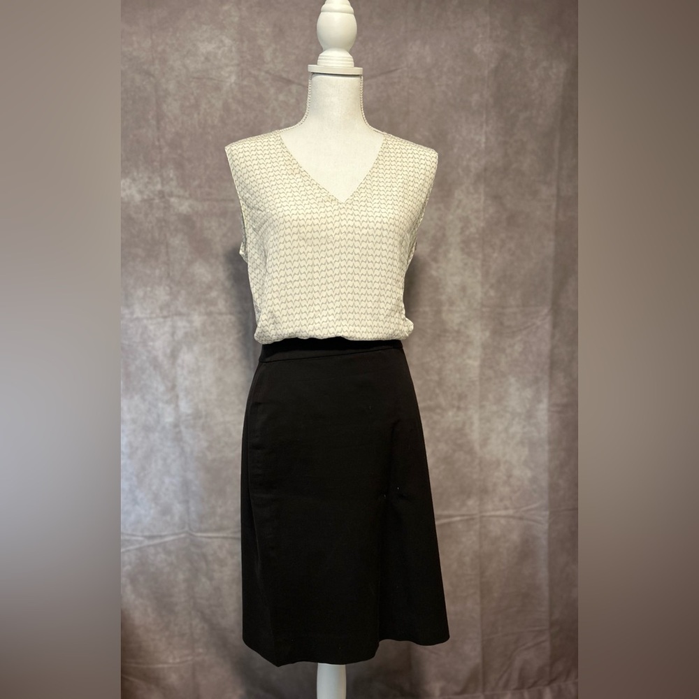 Equipment Femme White and Gray Patterned Tunic Blouse